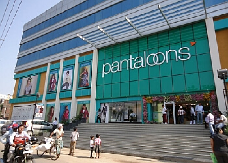 pg near central mall patna
