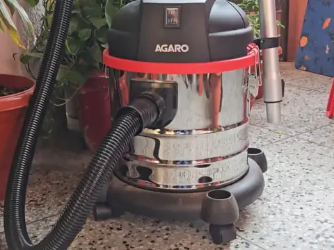 Vacuum cleaner used for daily cleaning