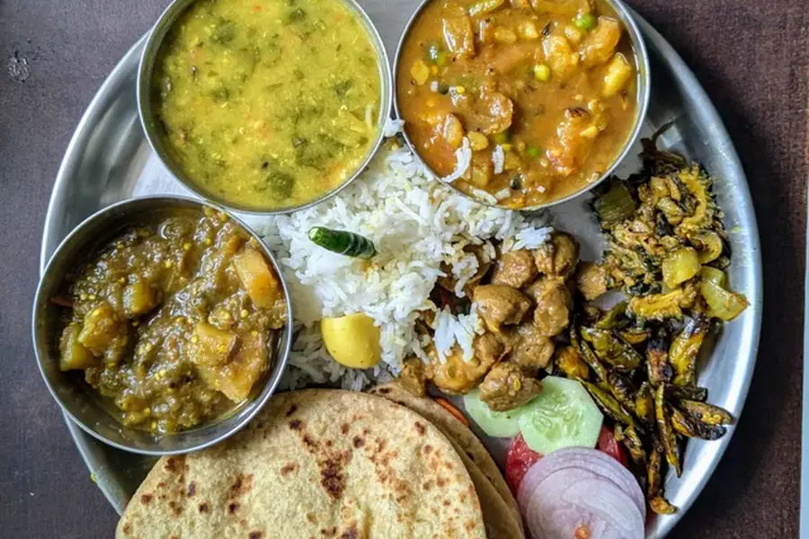 Pure vegetarian thali served at the hostel